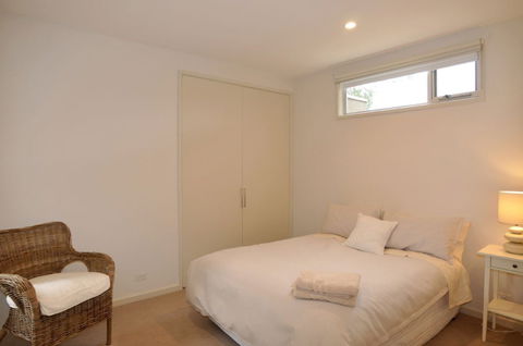 LA MER Centrally Located Free Wifi - Foster Accommodation 3