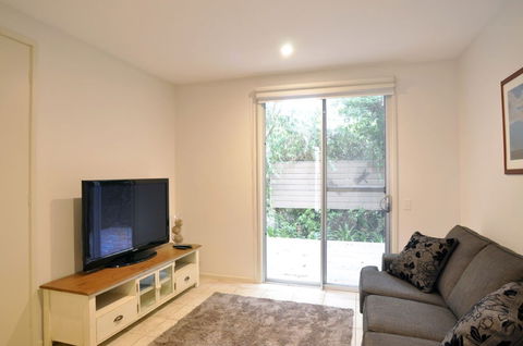 LA MER Centrally Located Free Wifi - Foster Accommodation 2