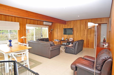 Welcome Break PET Friendly - Foster Accommodation 4