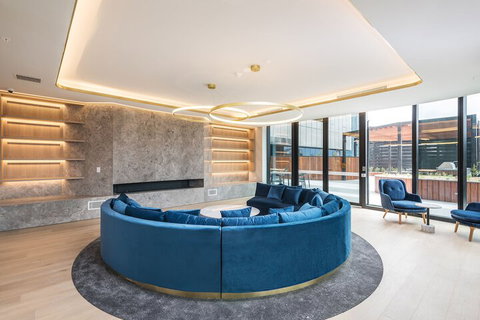 Arise Sky One - Foster Accommodation 4