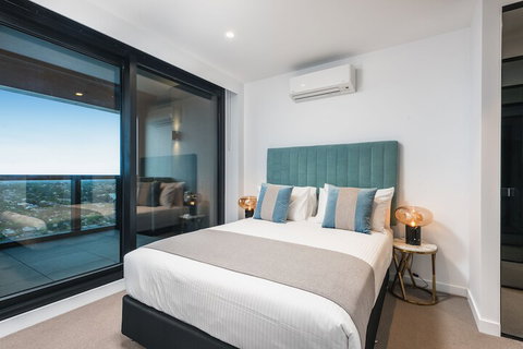 Arise Sky One - Foster Accommodation 5