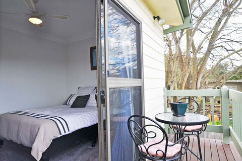 Aqua Escape On Anderson Free Wifi & Netflix PET Friendly - Foster Accommodation 5