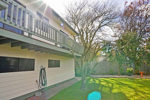 Aqua Escape On Anderson Free Wifi & Netflix PET Friendly - Foster Accommodation 1