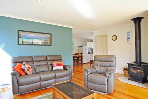 Aqua Escape On Anderson Free Wifi & Netflix PET Friendly - Foster Accommodation 7