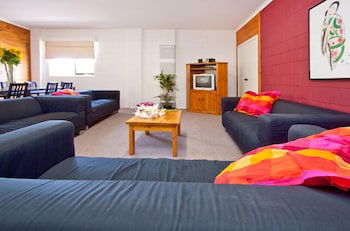 Bayplay Beach Accommodation - 2 Locations - Foster Accommodation 6