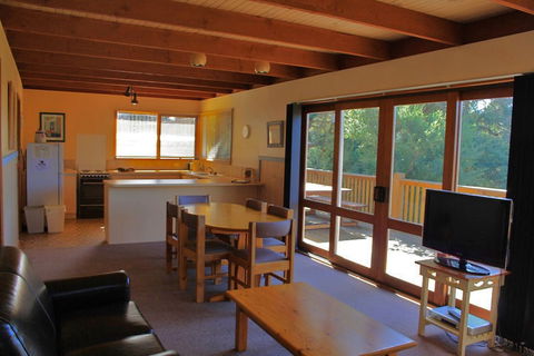 Bayplay Beach Accommodation - 2 Locations - Foster Accommodation 5