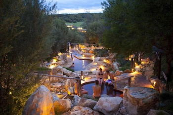 Bayplay Beach Accommodation - 2 Locations - Foster Accommodation 0