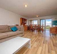 Ocean Avenue 55 - Foster Accommodation