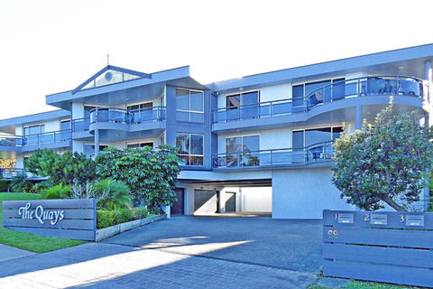 QUAYS 6 - Foster Accommodation 5