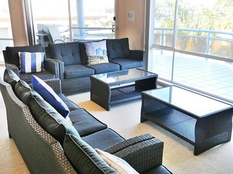 QUAYS 6 - Foster Accommodation 6