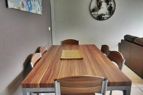 Making Waves - Foster Accommodation 0