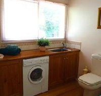 Australian Home Away at Eltham Venn Cottage - Foster Accommodation