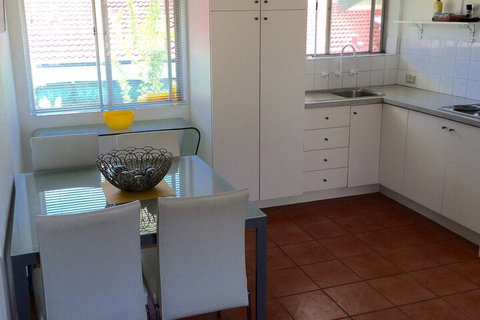 Luna Apartments - Foster Accommodation 5