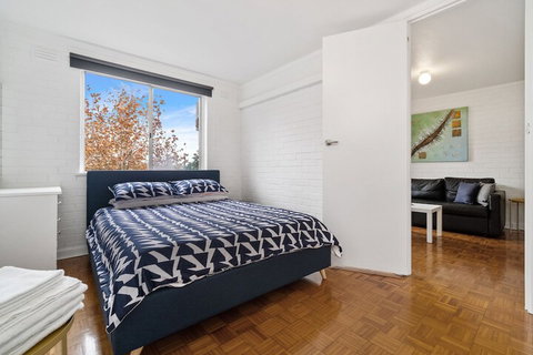 Pronto Apartments - Foster Accommodation 2