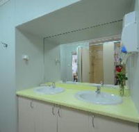 Travellers Rest Guesthouse - Foster Accommodation