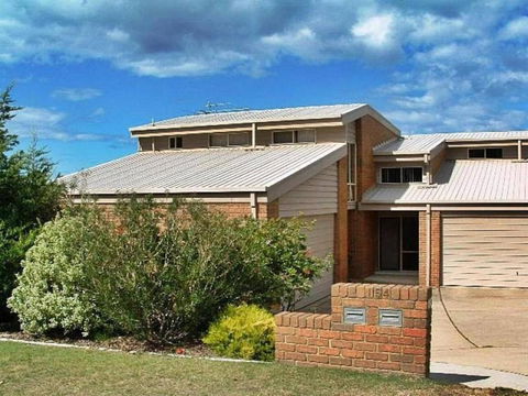 LIFES A BEACH - Foster Accommodation 4