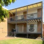 LIFES A BEACH - Foster Accommodation 0
