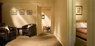 Aquador Retreat - Foster Accommodation 2