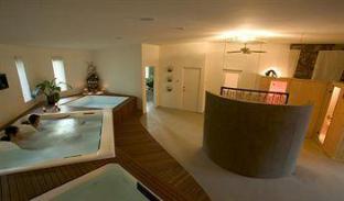Aquador Retreat - Foster Accommodation 5