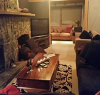 Alps Lodge - Foster Accommodation