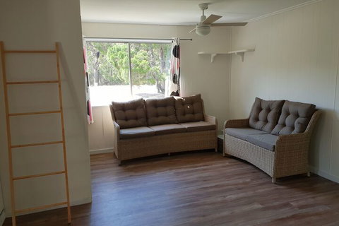 Castaways Moreton Island - Foster Accommodation 4