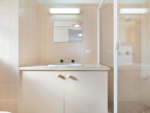 Border Terrace Unit 13 Large Apartment Walk To Beaches & Clubs - Foster Accommodation 3
