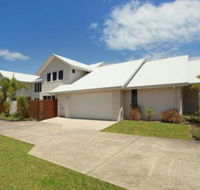 60 Beachway Parade Marcoola 500 BOND Linen supplied - Foster Accommodation