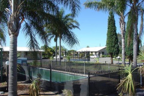 Palm Valley Motel - Foster Accommodation 0