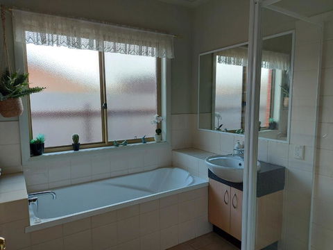 Annesley Central - Foster Accommodation 7
