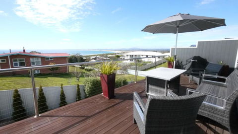 Stylish Holiday Unit - Foster Accommodation 4
