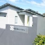 Stylish Holiday Unit - Foster Accommodation 0