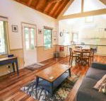 Alpine Arnica Cottage 1 - Foster Accommodation