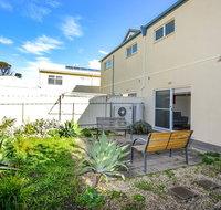 The Leafy Dragon - Foster Accommodation