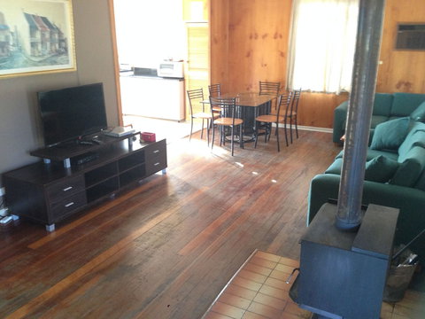 Bestbrook Mountain Resort - Foster Accommodation 1