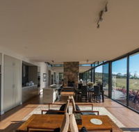 Dragonfly Lodge - Foster Accommodation
