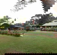 Barristers Block Vigneron Villa - Foster Accommodation