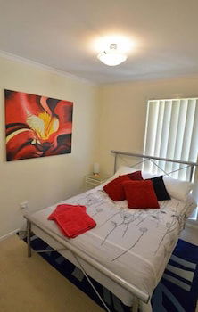 Art On Hart - Foster Accommodation 4