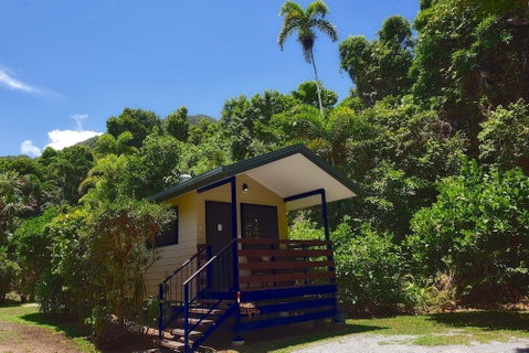 Thornton Beach Bungalows - Foster Accommodation 2