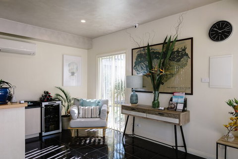 Fairways Resort - Foster Accommodation 1