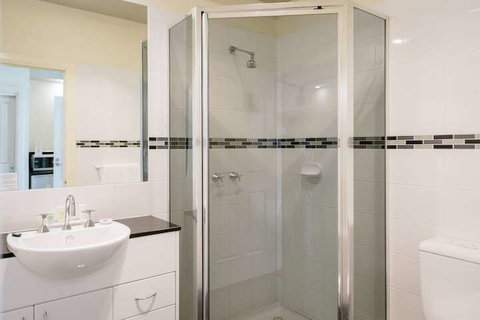 Fairways Resort - Foster Accommodation 4