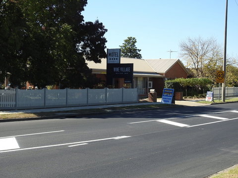 Wine Village Motor Inn - Foster Accommodation 5
