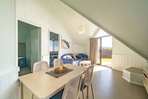 Beach Cabins Merimbula - Foster Accommodation 0