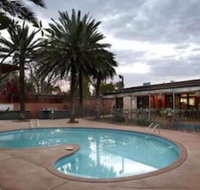 Seasons Hotel Newman - Foster Accommodation
