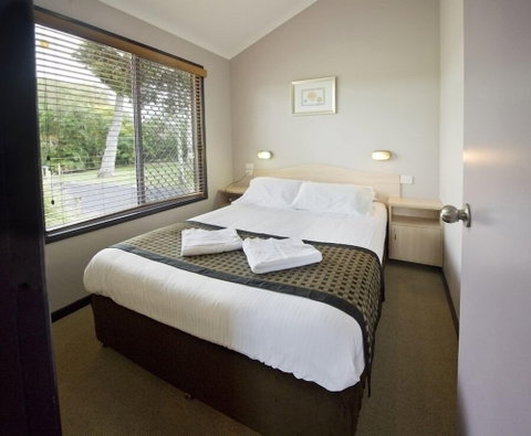 Reflections Holiday Parks Massy Greene - Foster Accommodation 1