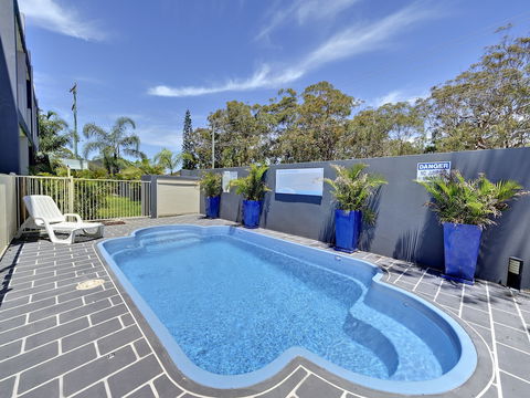 Shoal Bay Beachclub Apartments - Foster Accommodation 5