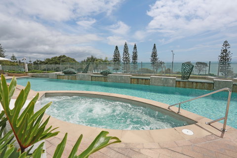 Oceans Mooloolaba - Foster Accommodation 6