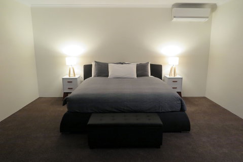 Summerhill Motor Inn - Adult Only - Foster Accommodation 6