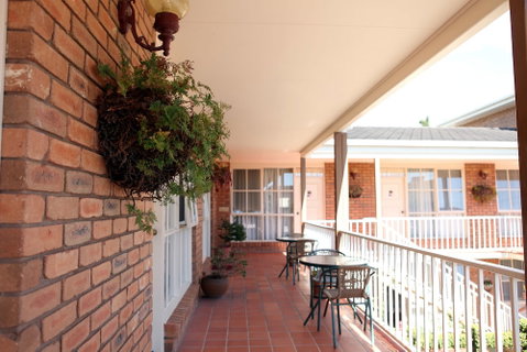 Summerhill Motor Inn - Adult Only - Foster Accommodation 0