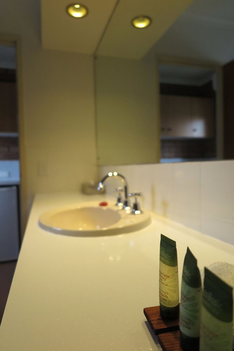 Summerhill Motor Inn - Adult Only - Foster Accommodation 3