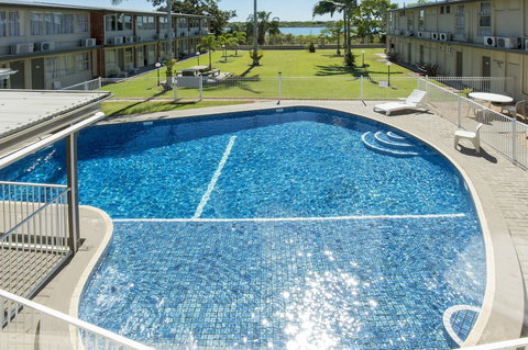 Mid City Motor Inn - Foster Accommodation 5